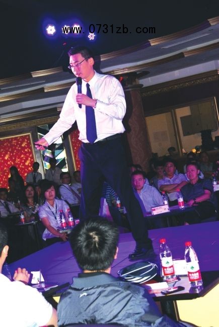 主講嘉賓王超正在與讀者交流