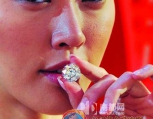 香港財爺曾俊華:發展珠寶檢測開拓內地市場