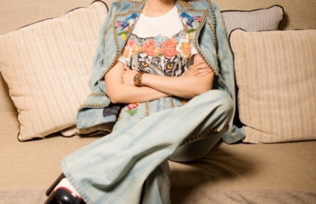 四大時裝周相繼開啟 看女星秀場機場用什么珠寶裝飾自己