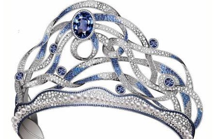 跨界時裝珠寶秀點亮全場 劉斐完美闡釋“夢之藍(lán)”