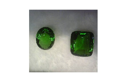 什么是透輝石_透輝石的功效與作用_透輝石產地_寶石圖鑒