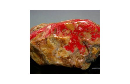 昌化雞血石拍賣價(jià)格_昌化雞血石產(chǎn)地_昌化雞血石圖片_寶石圖鑒