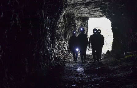 深圳珠寶博物館&富麗寶石聯袂“架橋”，開啟與橄欖石的最美邂逅