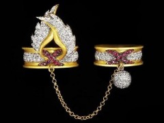 Liv Ballard同名作品:古羅馬風格黃金珠寶