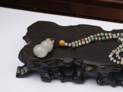 翡翠項鏈的價格為何如此貴?