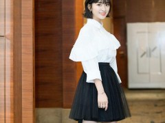 伯爵珠寶相伴沈月現身發布會 展現年輕風采