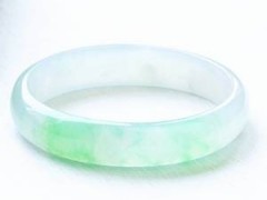 翡翠和玉的區(qū)別