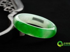 意綿綿翡翠手鐲怎么樣?