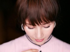 袁泉佩戴尚美巴黎高級珠寶出席盛典活動