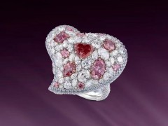 Rio Tinto 推出獨(dú)一款 Argyle 礦區(qū)彩鉆戒指