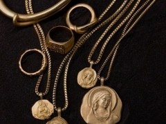 時尚品牌Yeezy與珠寶腕表品牌Jacob Arabo合作 推出全新珠寶系列