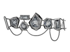 這個(gè)七夕送她什么？施華洛世奇Atelier Swarovski傾情呈現(xiàn)獨(dú)具一格的七夕情人節(jié)珠寶臻品