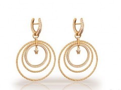 華洛芙“天使之翼”黃金珠寶