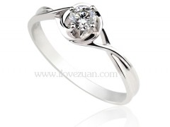 時(shí)髦新娘的個(gè)性鉆石裝扮