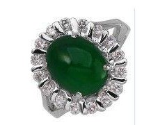 18K白金翡翠戒指多少錢?