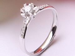 鉑金戒指被刮傷了怎么辦?