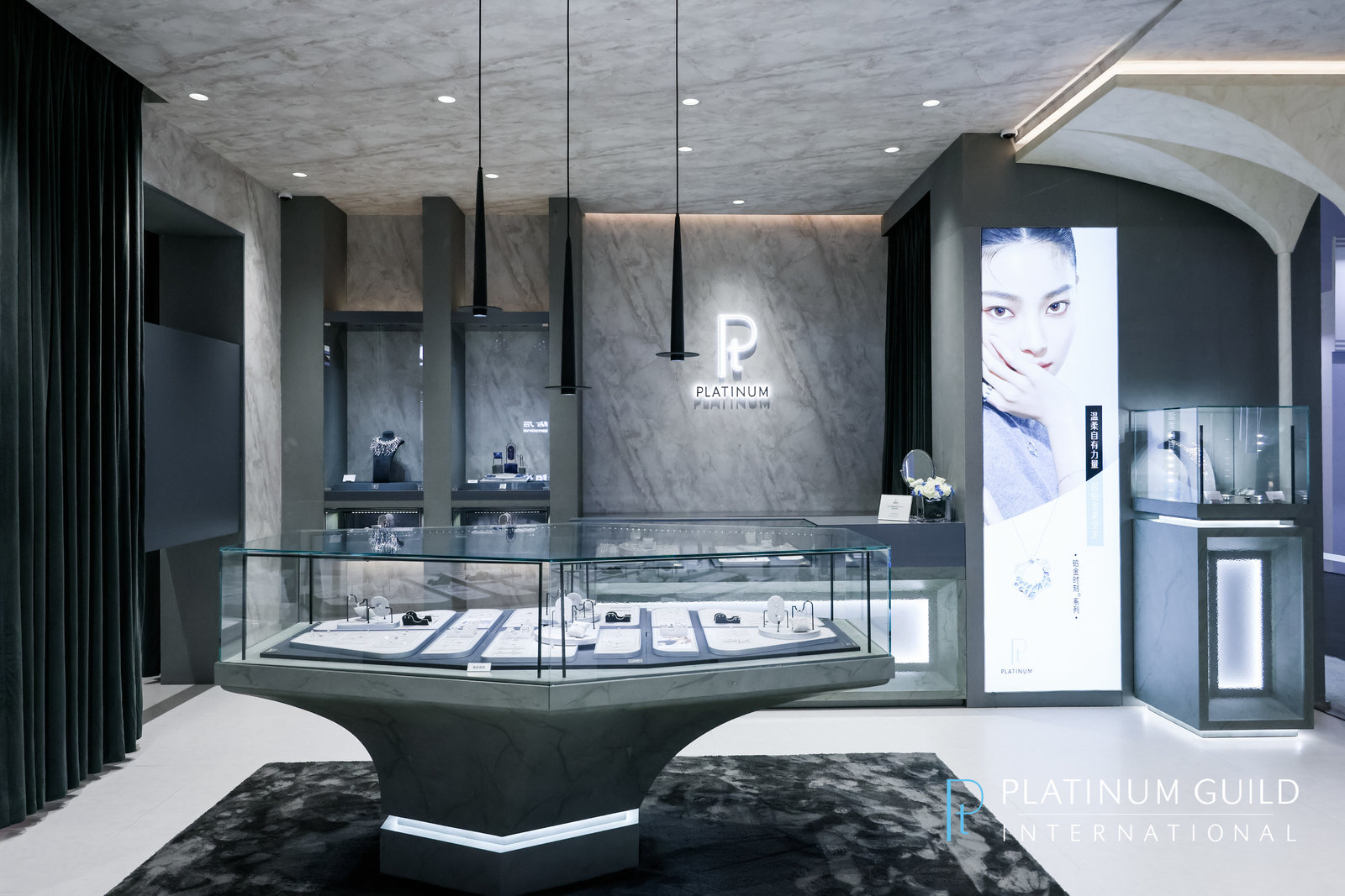 C:\Users\lenovo\Desktop\4.13新聞稿\3.2023「鉑金時刻」系列新品.jpg3.2023「鉑金時刻」系列新品